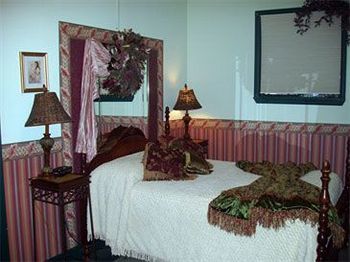 The Historic Brook Forest Inn Evergreen Esterno foto